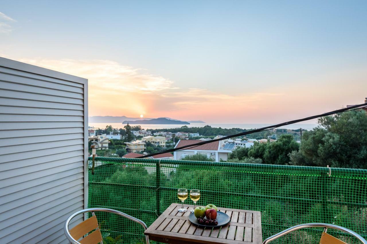 Golden Beach Hill Apartments Kato Daratso Exterior photo